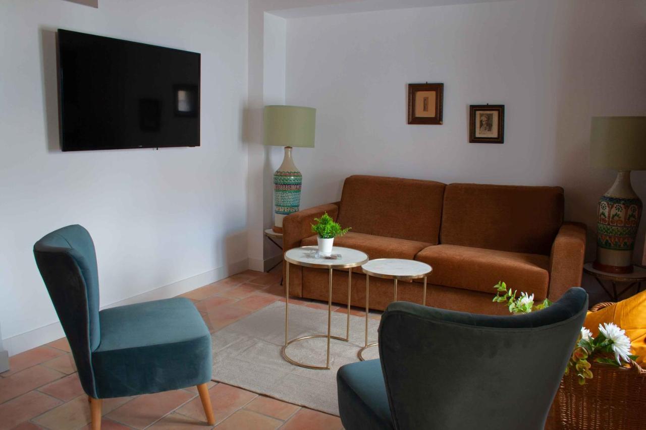Apartamentos Tres Llaves Palacio De Vela De Los Cobos Úbeda Extérieur photo