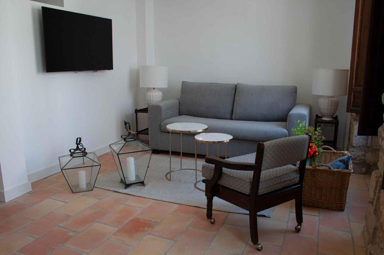 Apartamentos Tres Llaves Palacio De Vela De Los Cobos Úbeda Extérieur photo