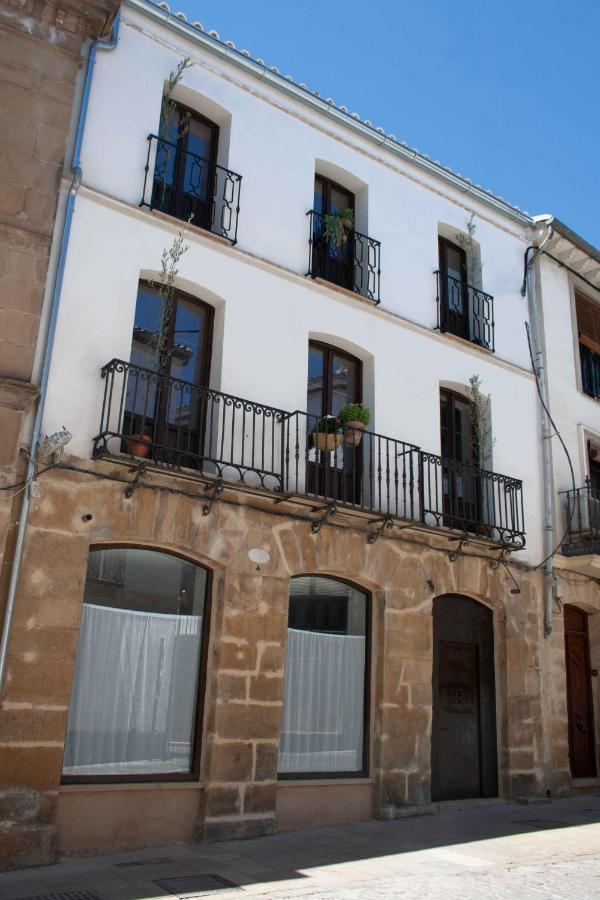 Apartamentos Tres Llaves Palacio De Vela De Los Cobos Úbeda Extérieur photo
