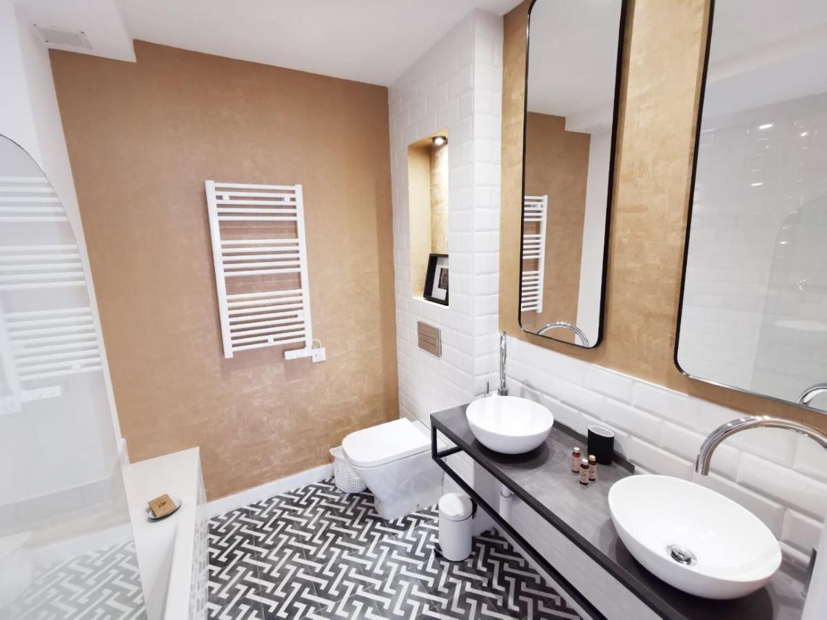 Apartamentos Tres Llaves Palacio De Vela De Los Cobos Úbeda Extérieur photo