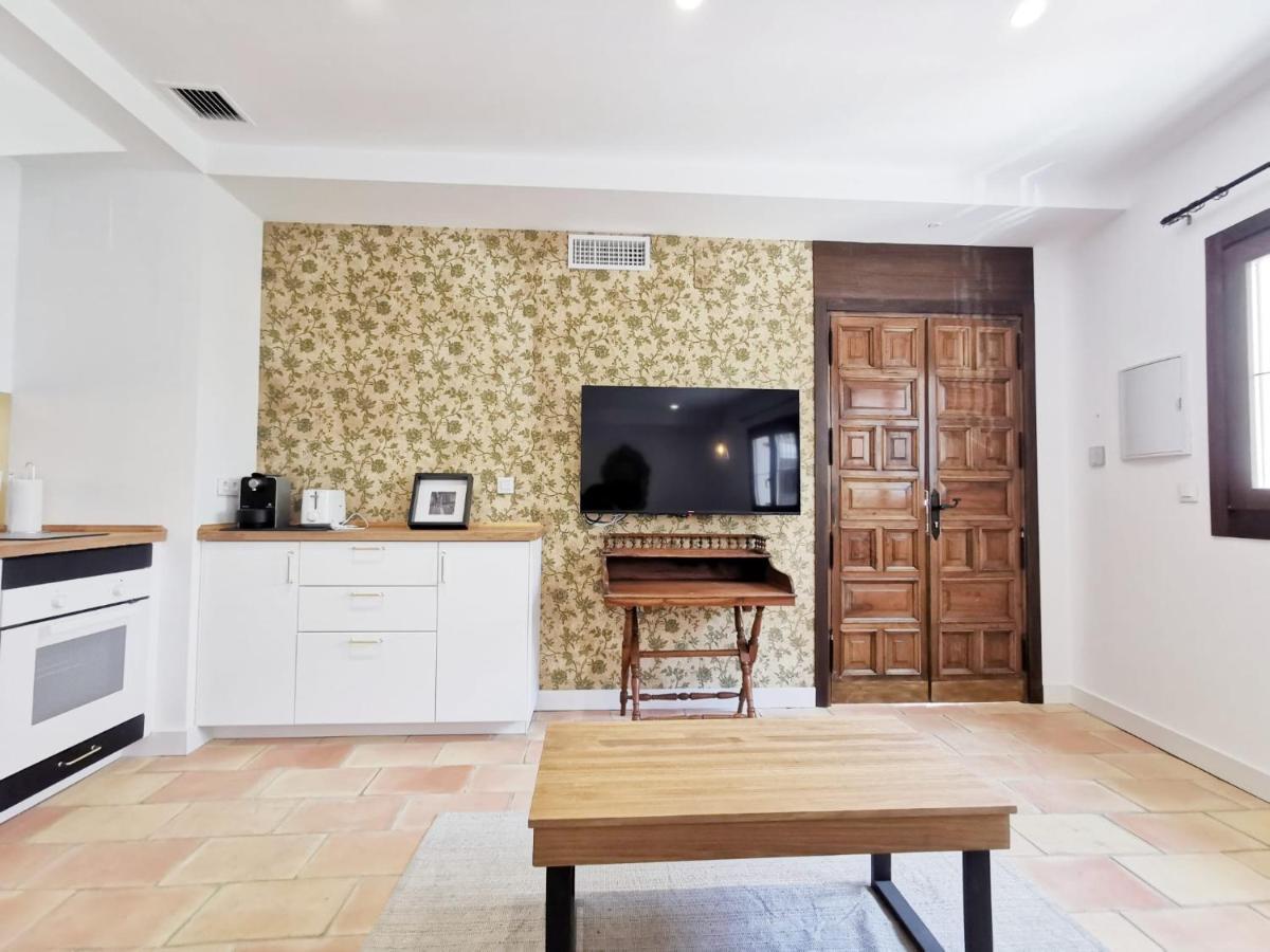 Apartamentos Tres Llaves Palacio De Vela De Los Cobos Úbeda Extérieur photo
