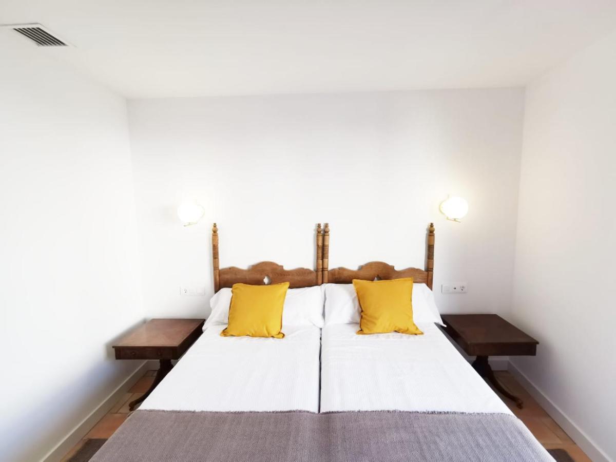 Apartamentos Tres Llaves Palacio De Vela De Los Cobos Úbeda Extérieur photo